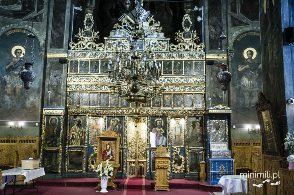 Zdobione wnętrze cerkwi Stavropoleos w Bukareszcie