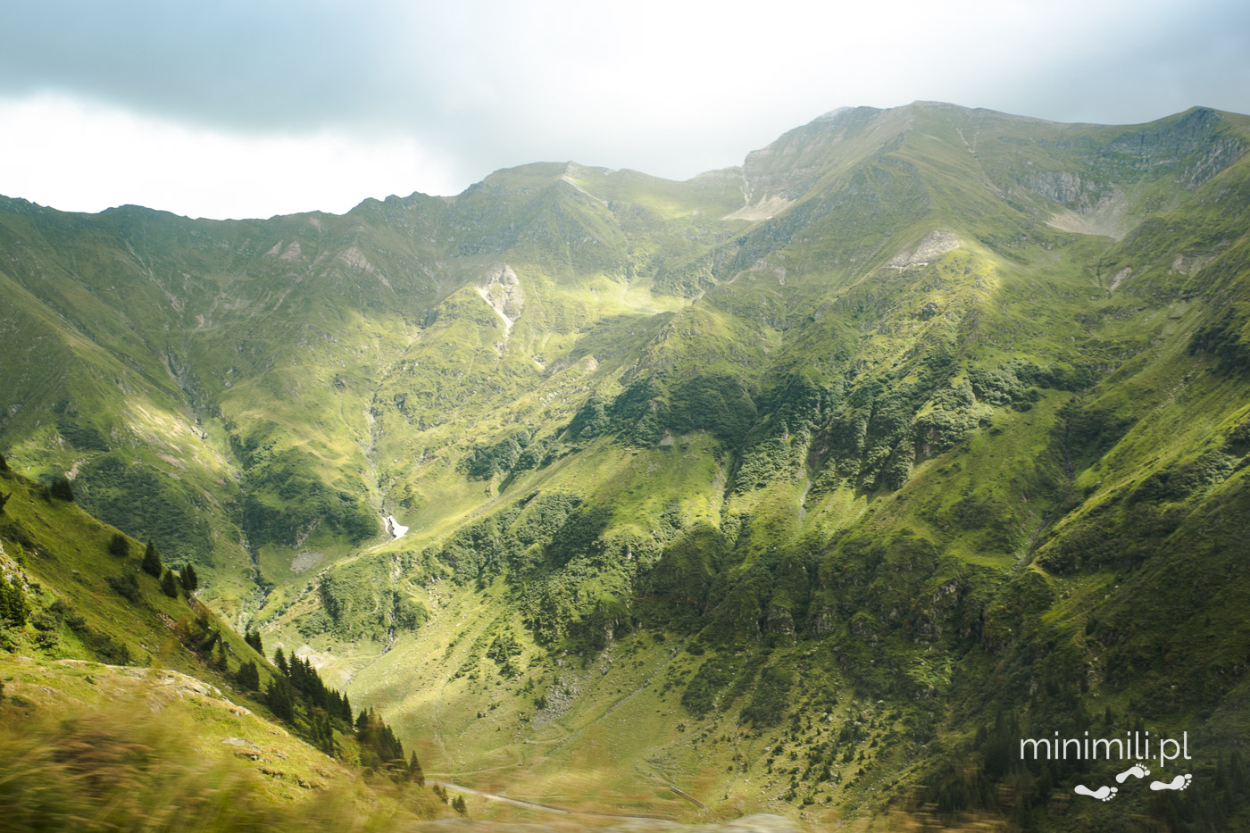 Panorama gór Fogaraskich widoczna z Trasy Transfogaraskiej w Rumunii