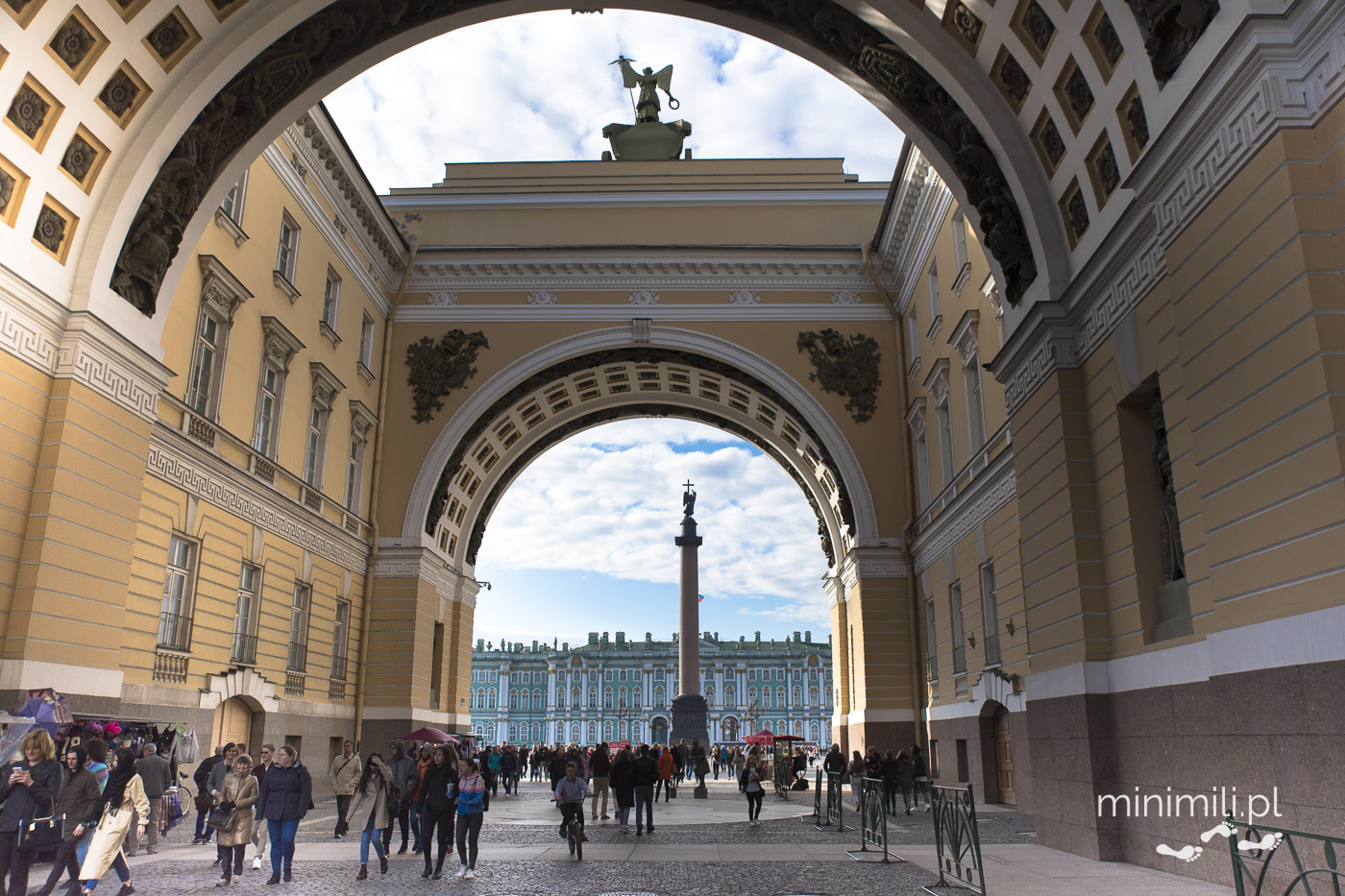 Łuk Sztabu Generalnego i Plac Pałacowy w Petersburgu