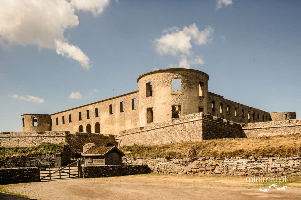 Ruiny zamku Borgholm na Olandii – jedna z głównych atrakcji wyspy