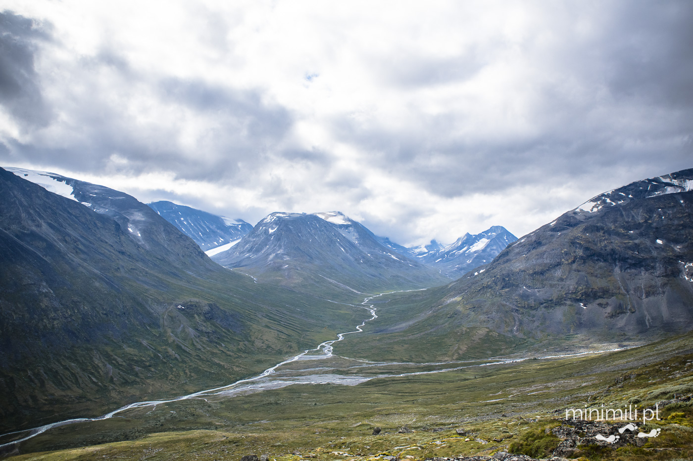 Panorama doliny Jotunheimen widziana ze szlaku na Galdhøpiggen